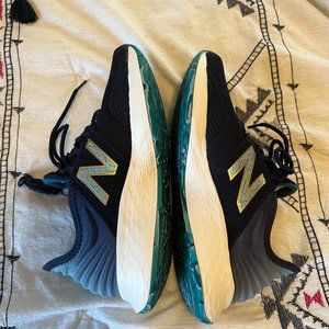 Women's New Balance Fresh Foam Roav Sneaker 7.5
